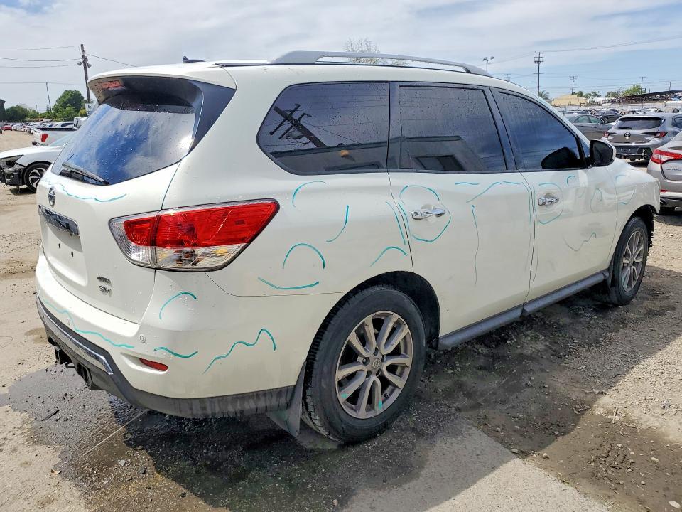 2014 Nissan Pathfinder sv