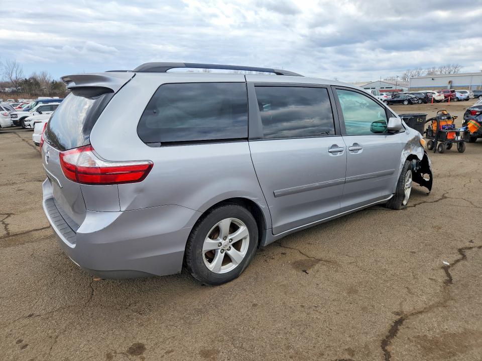 2015 Toyota Sienna
