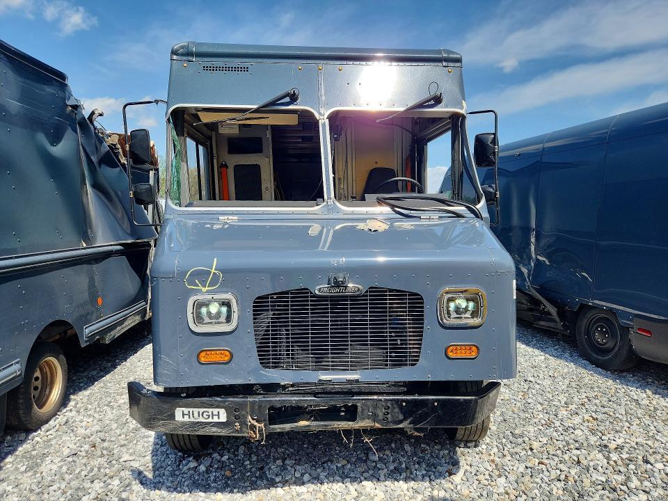 2020 Freightliner MT45G Delivery Truck