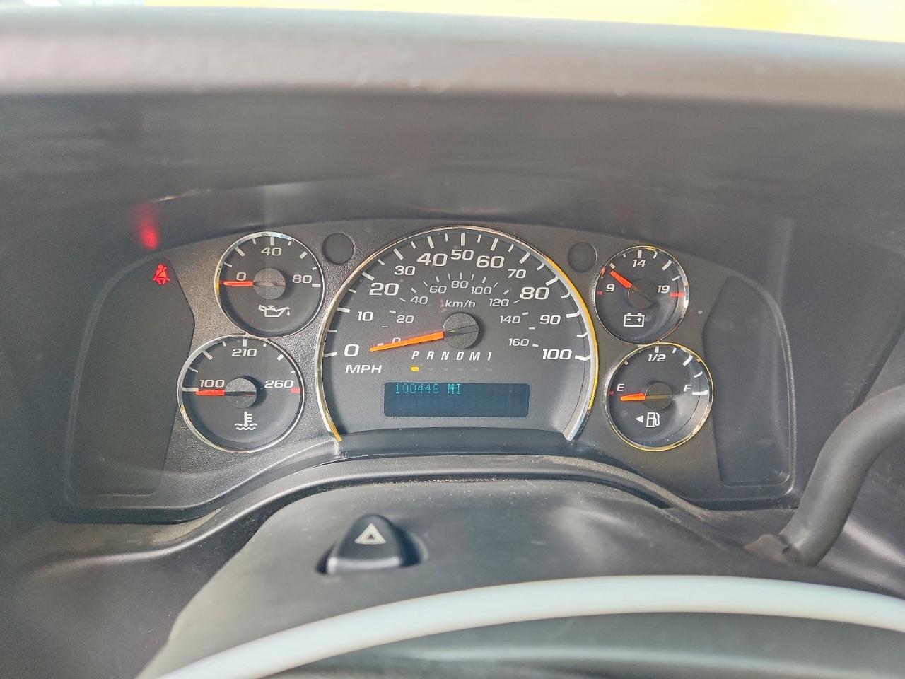 2011 GMC Savana BOX Truck