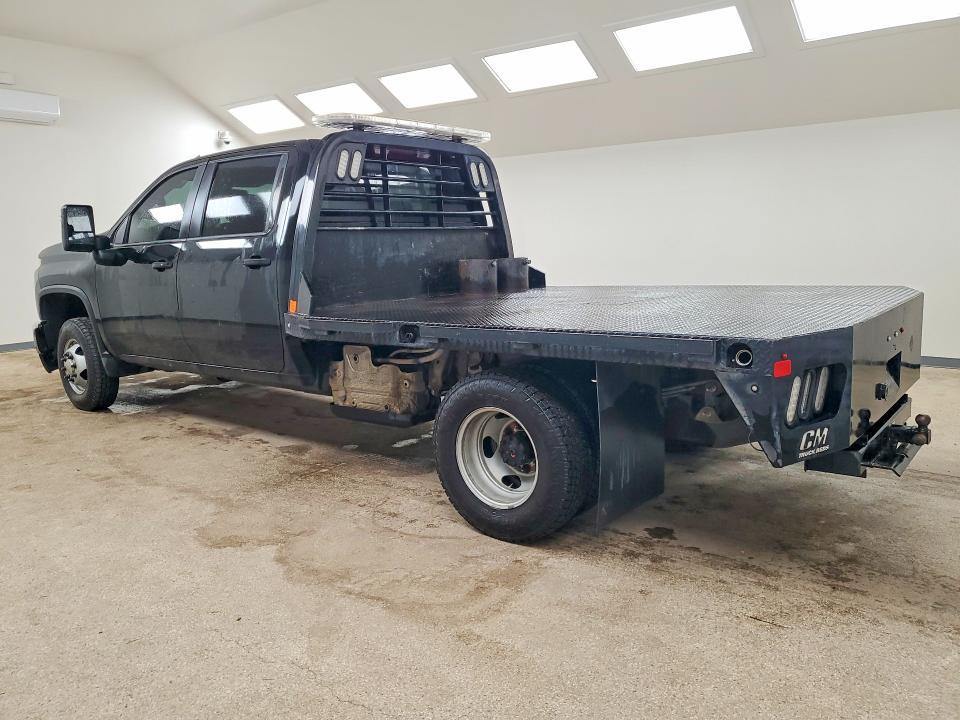 2022 Chevrolet Silverado K3500 LT