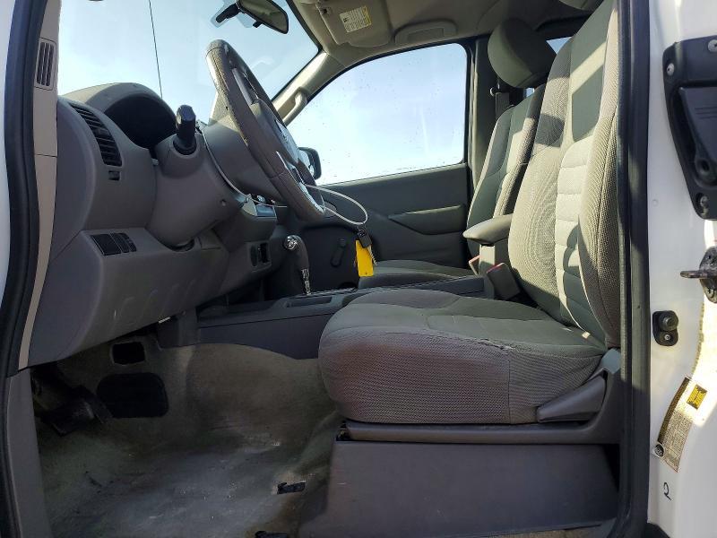 2015 Nissan Frontier s