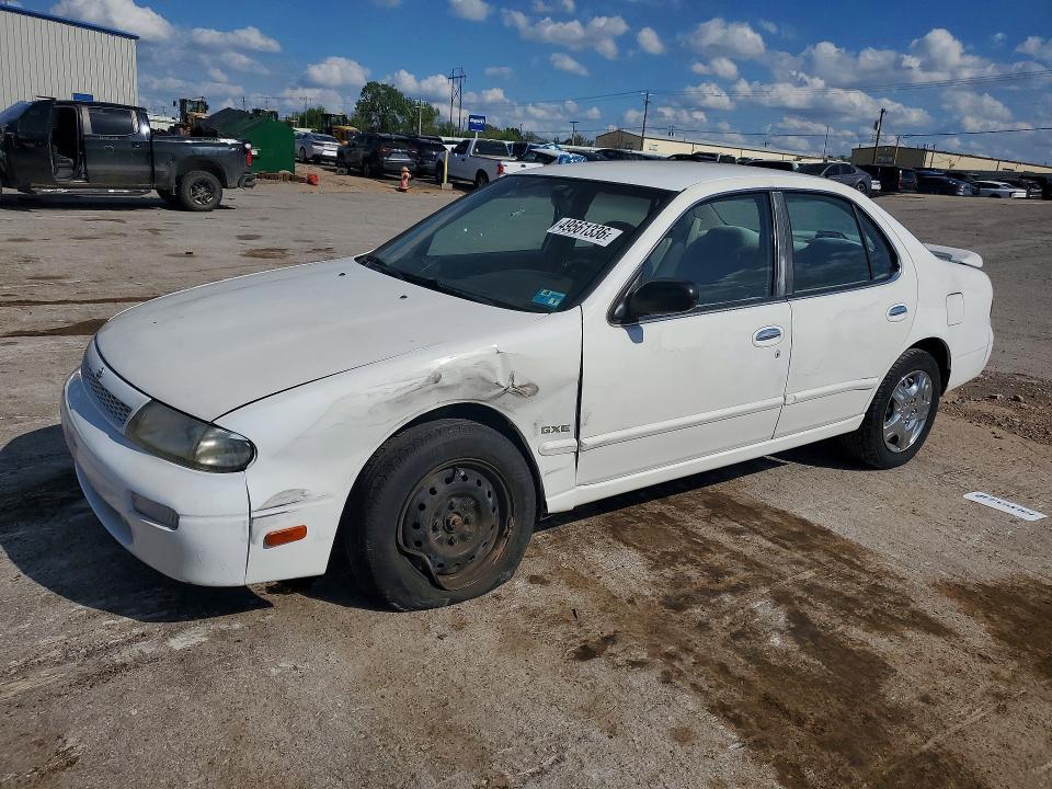 1994 Nissan Altima xe
