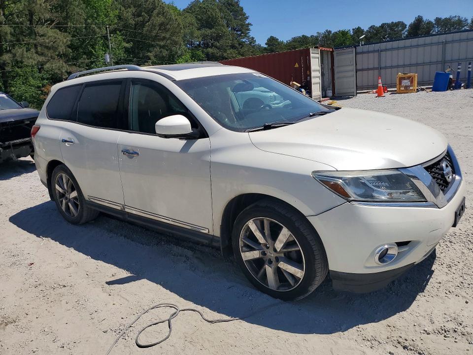 2016 Nissan Pathfinder s
