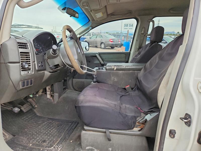 2004 Nissan Titan XE