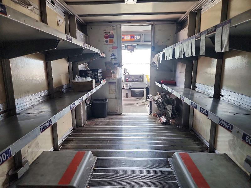 2013 Isuzu NPR Delivery Truck