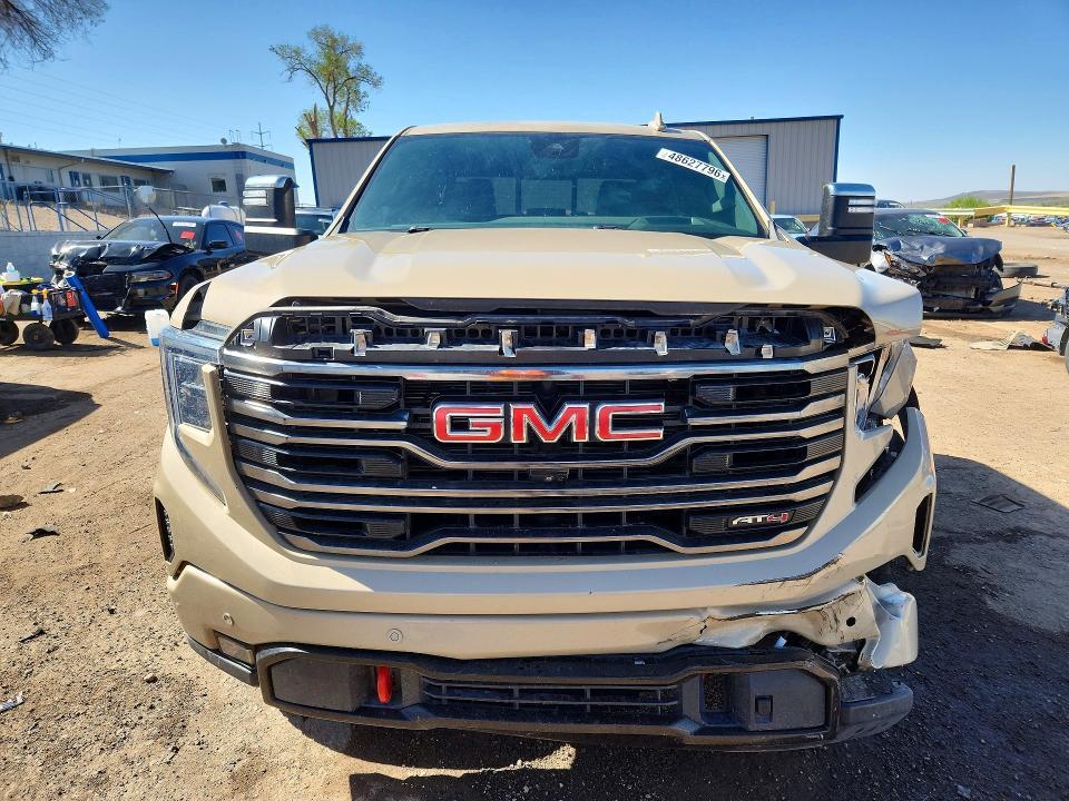 2023 GMC Sierra K1500 AT4