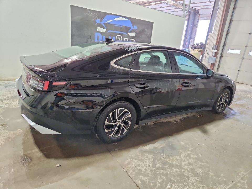 2026 Hyundai Sonata Hybrid Blue