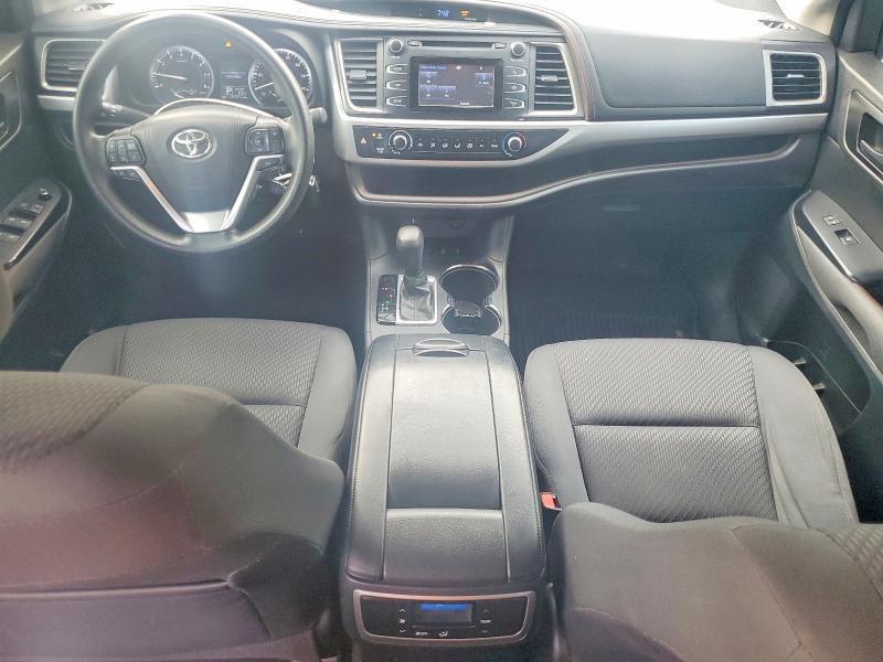 2016 Toyota Highlander le