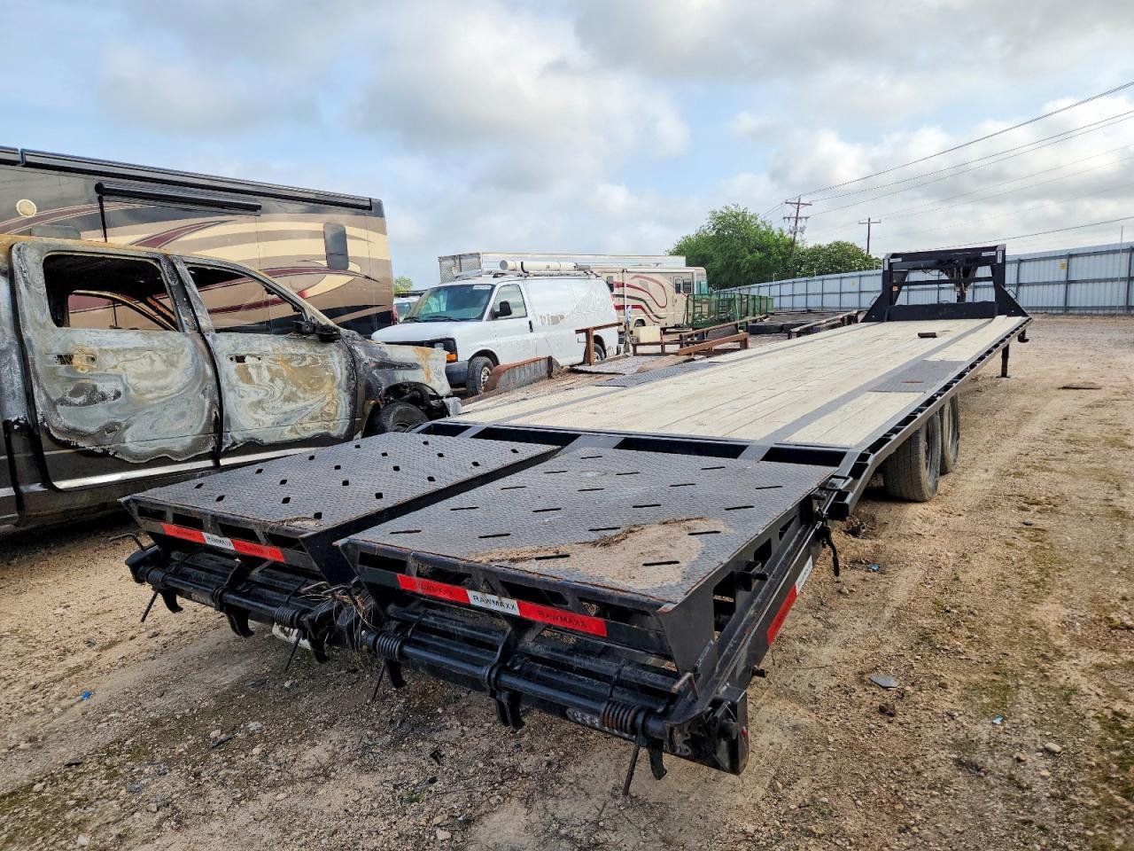 2023 Rawmaxx FDX-40-27K Equipment Trailer