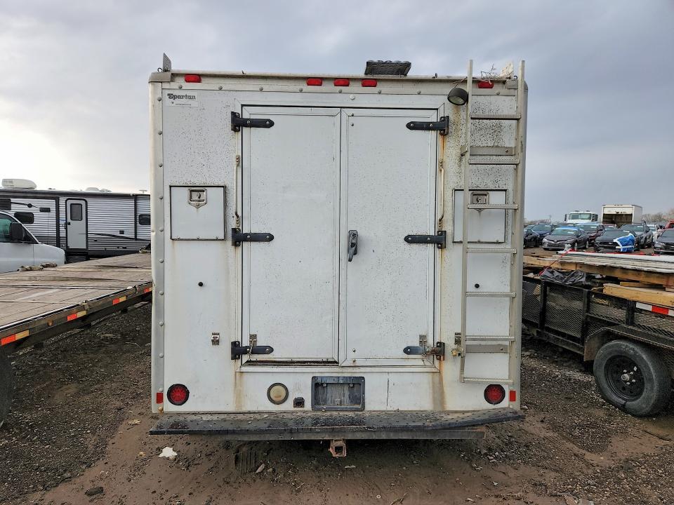 2006 Chev Express Cutaway