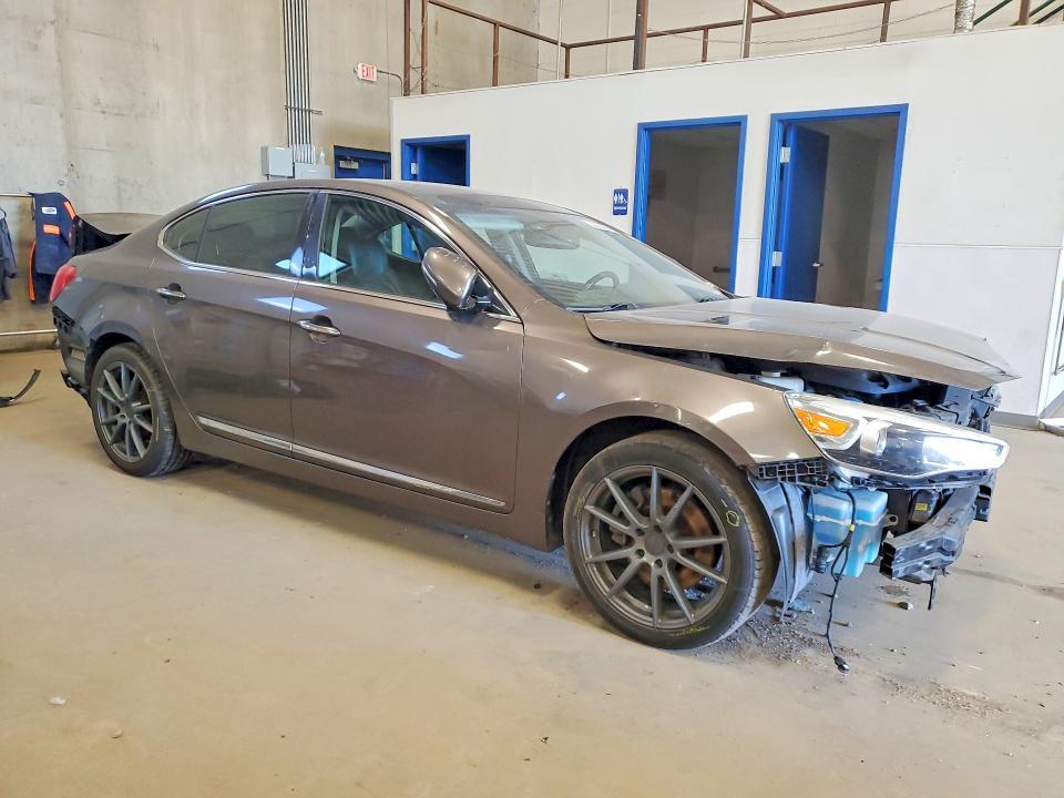 2014 KIA Cadenza Premium