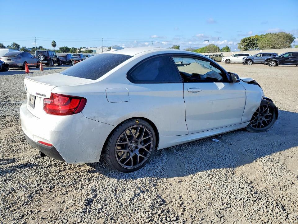 2015 BMW M235xi