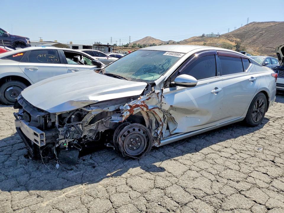2022 Nissan Altima s