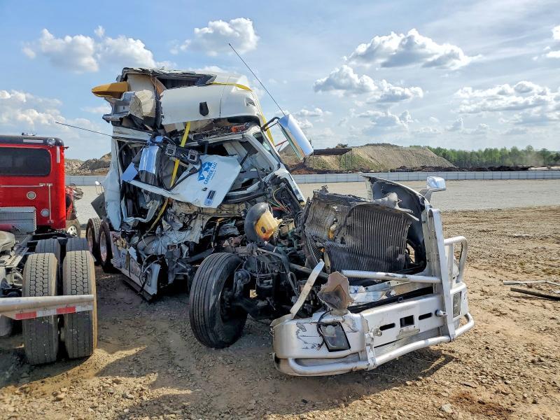 2007 Volvo VNL Semi Truck
