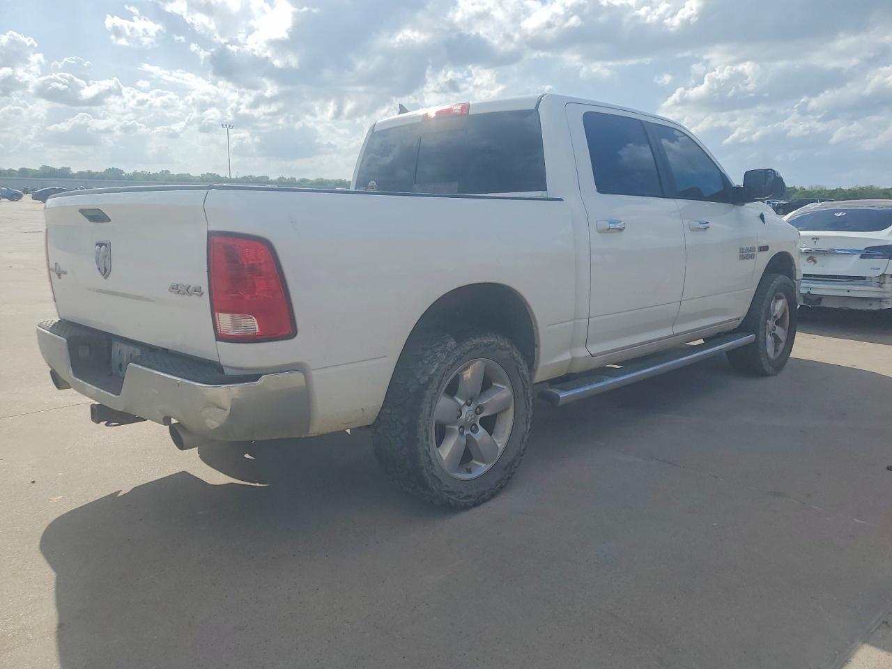 2015 Dodge RAM 1500 SLT