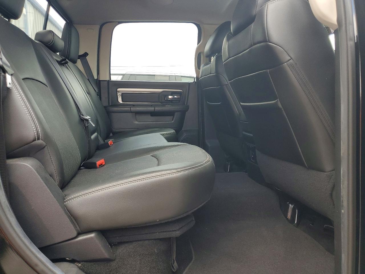2014 Dodge RAM 1500 Sport