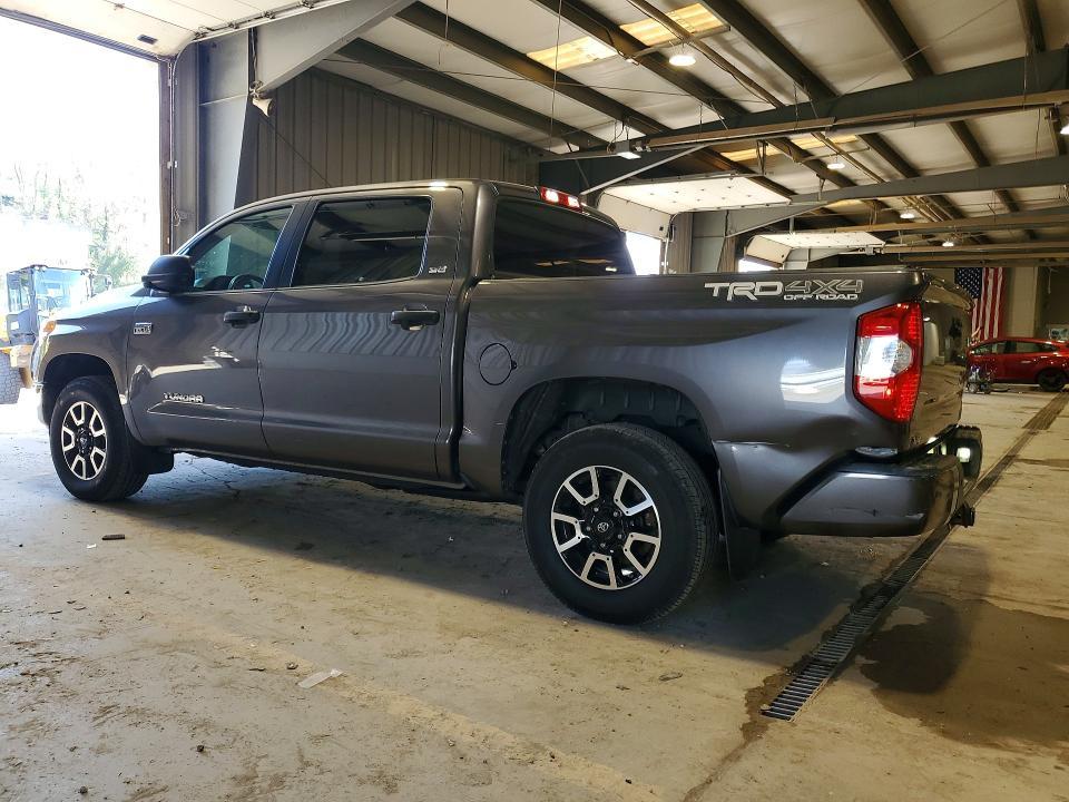 2017 Toyota Tundra SR5