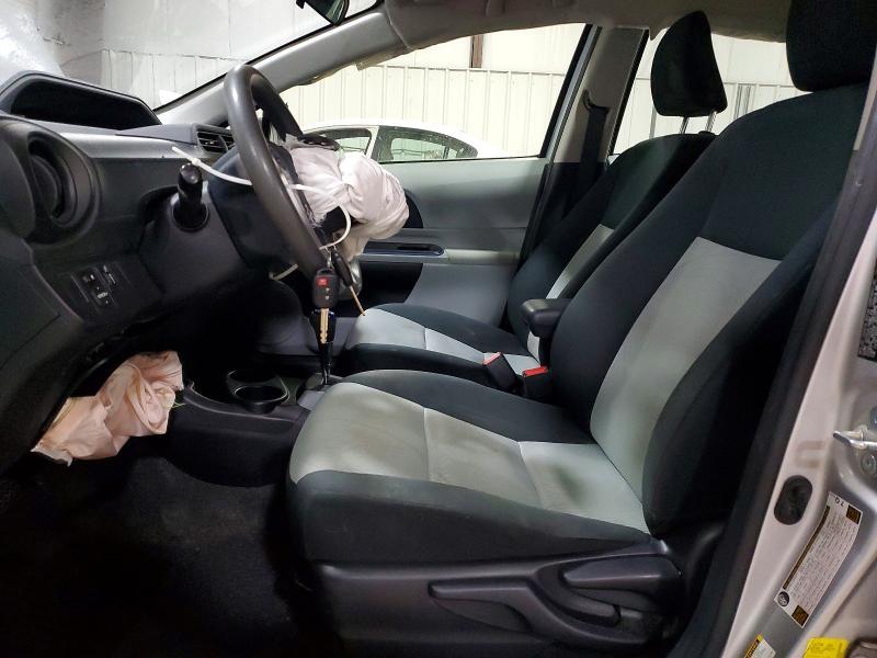 2013 Toyota Prius c two