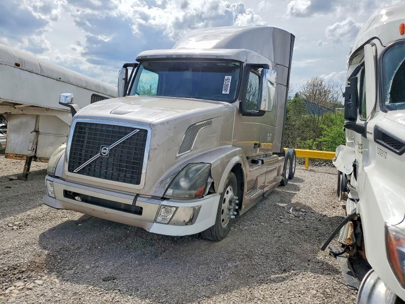 2015 Volvo VN VNL