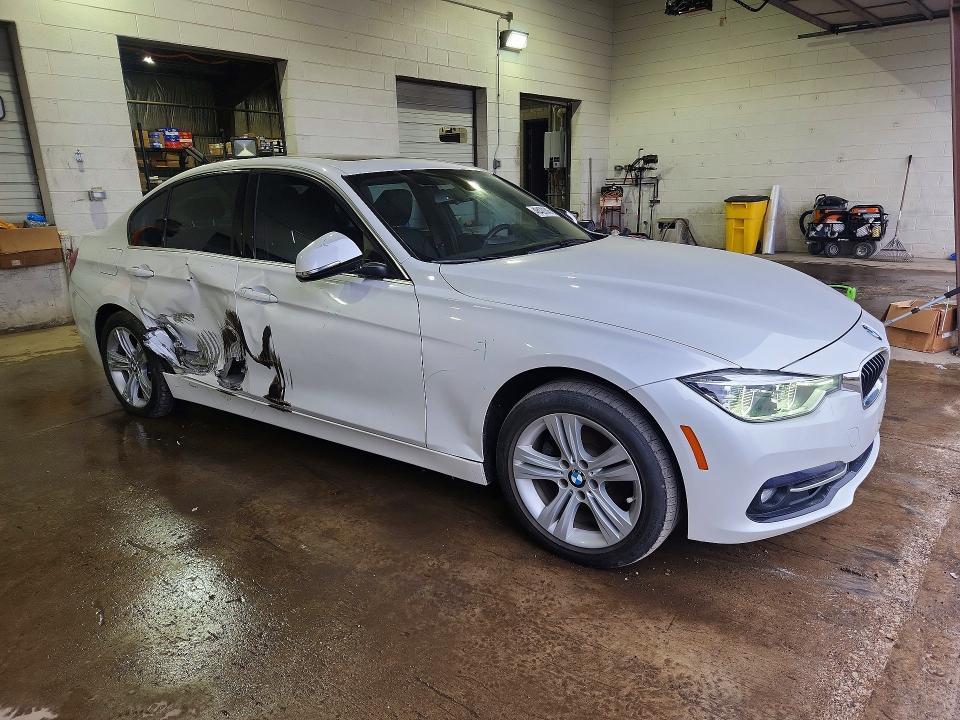 2018 BMW 330 i