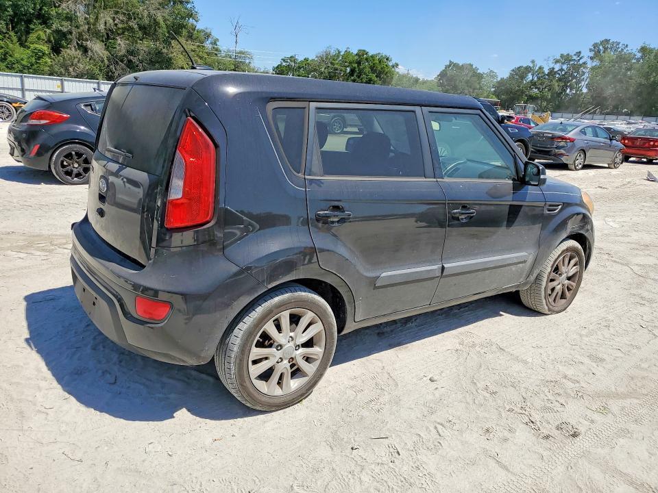 2012 KIA Soul +