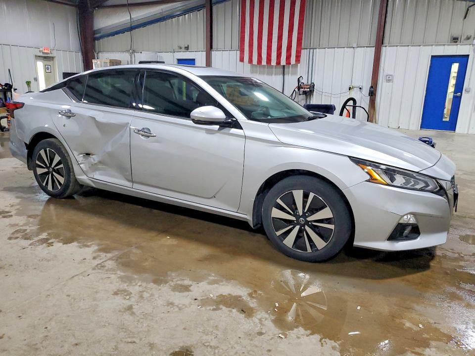 2019 Nissan Altima sv