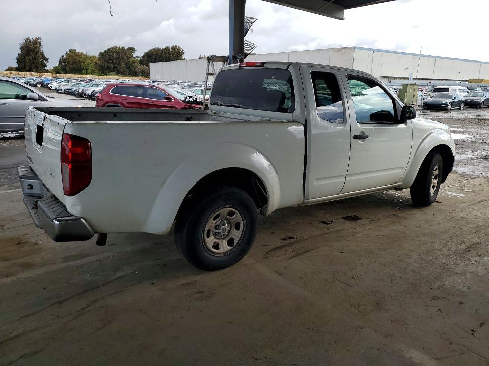 2014 Nissan Frontier s