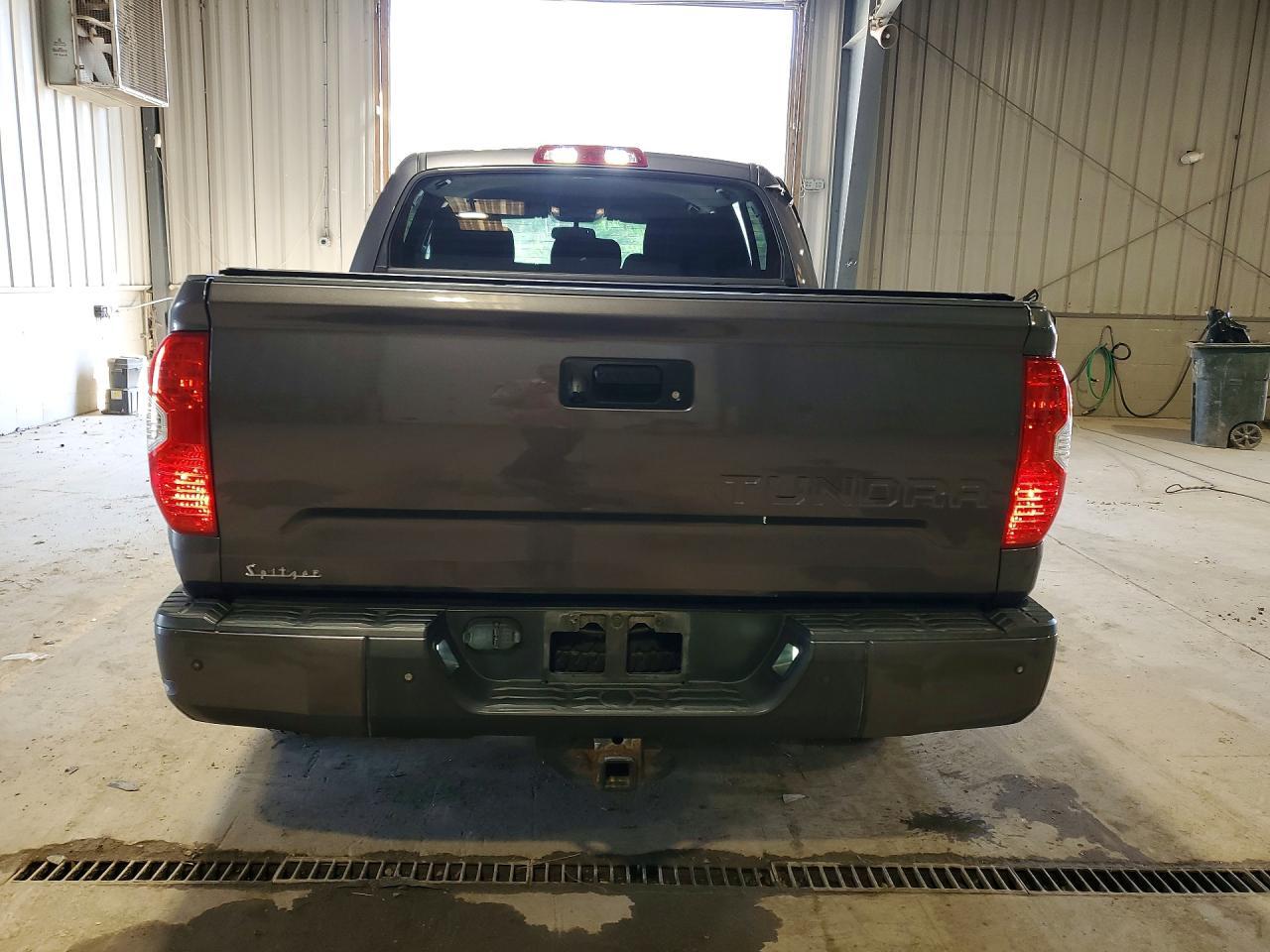 2017 Toyota Tundra SR5