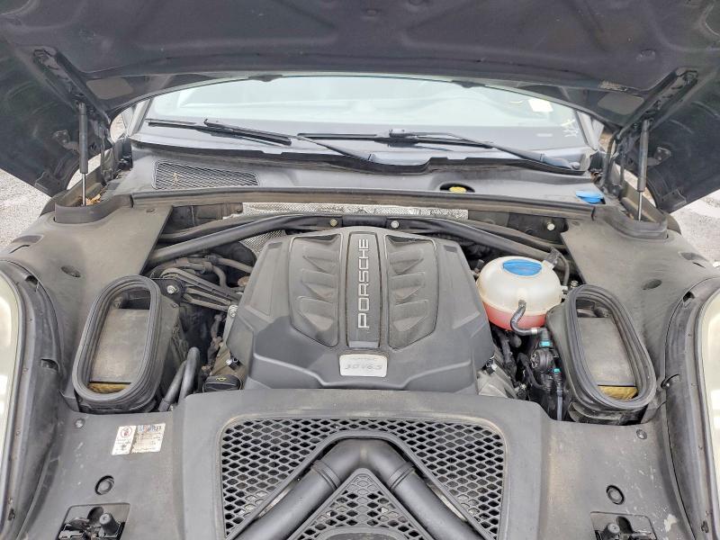 2016 Porsche Macan s