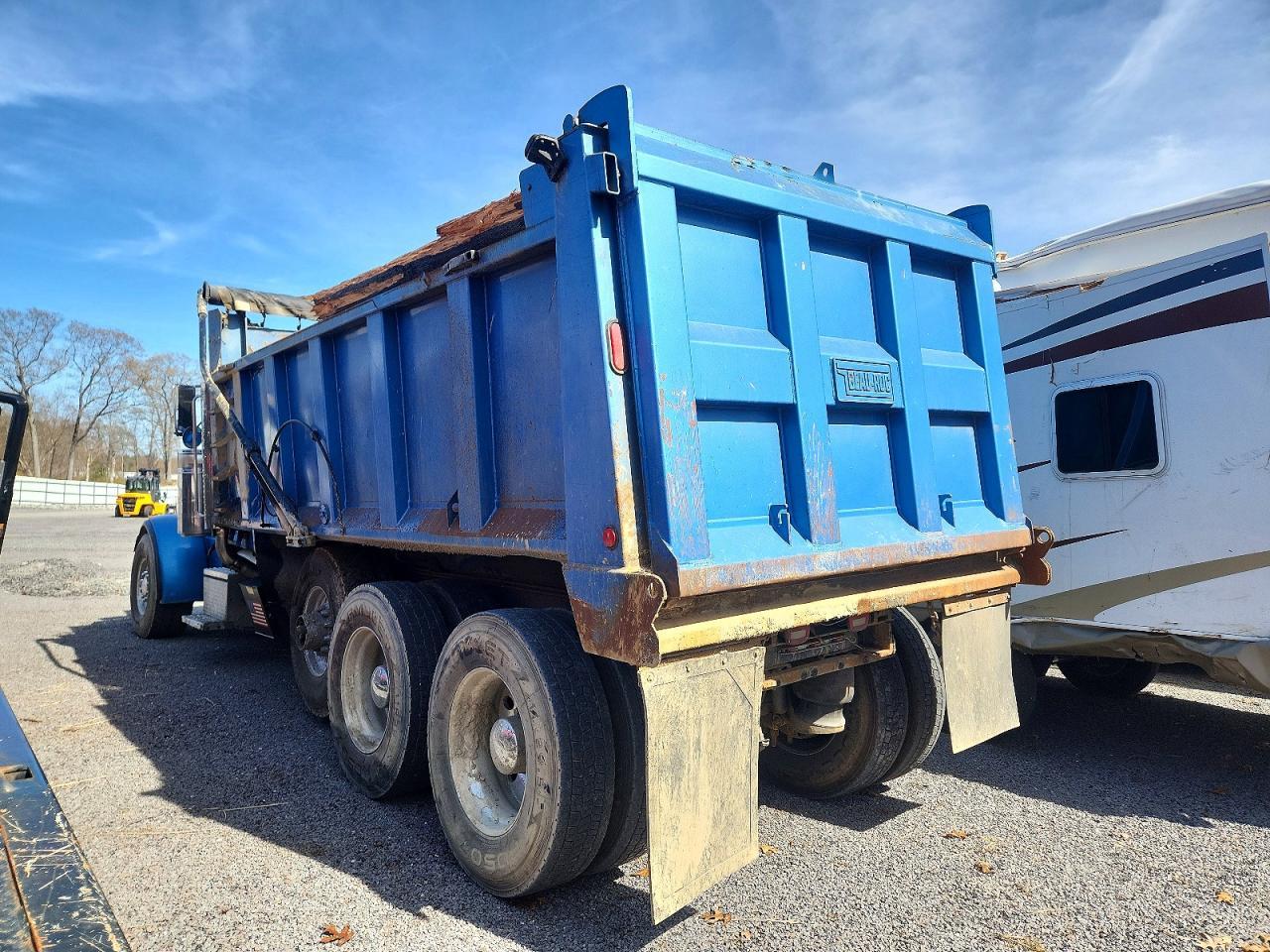 2003 Peterbilt 379 Dump Truck