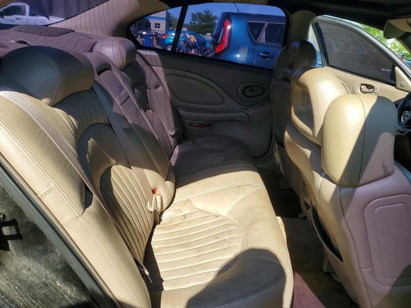 2001 Pontiac Bonneville sle