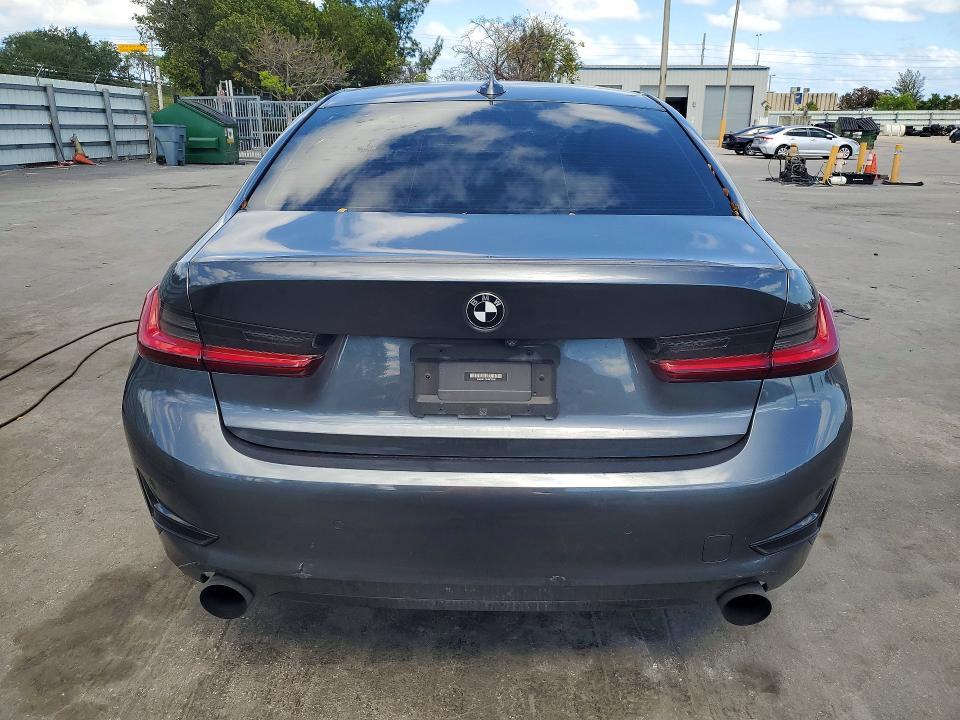 2022 BMW 330i