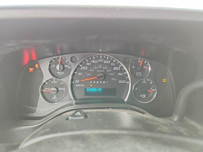 2020 Chevrolet Express Delivery Truck