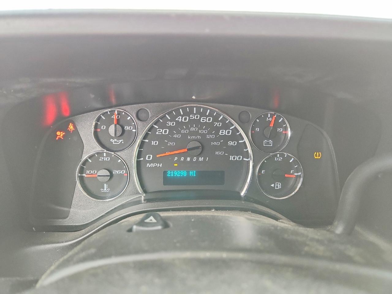 2020 Chevrolet Express Delivery Truck