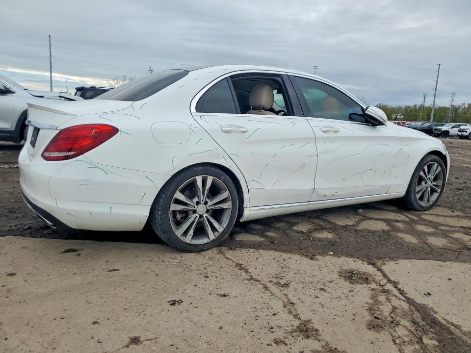 2015 Mercedes-Benz C300