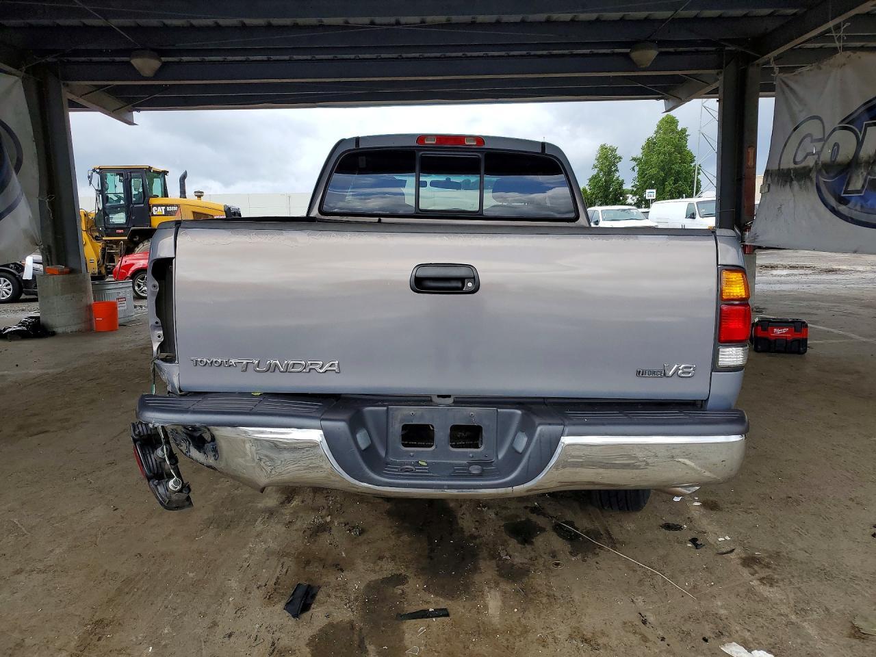2002 Toyota Tundra SR5 V8