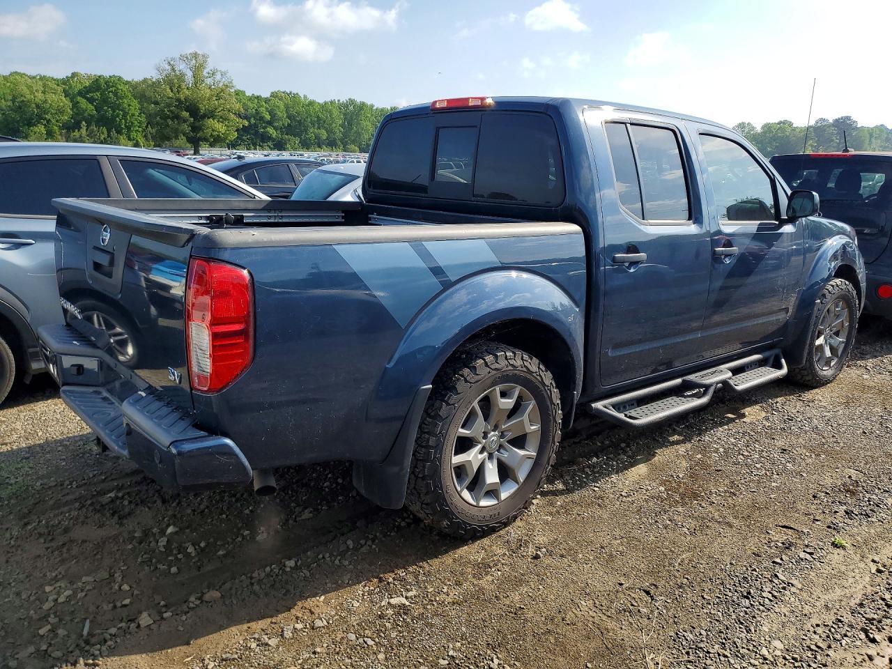 2021 Nissan Frontier SV