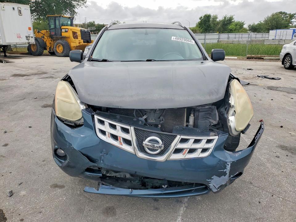 2012 Niss Rogue