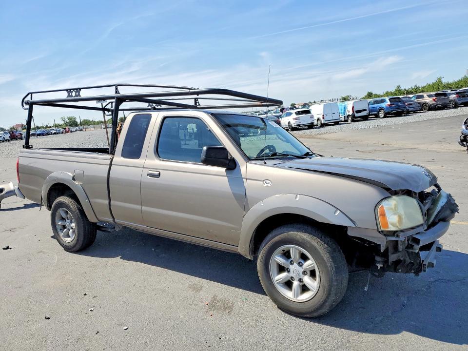 2004 Nissan Frontier King cab xe