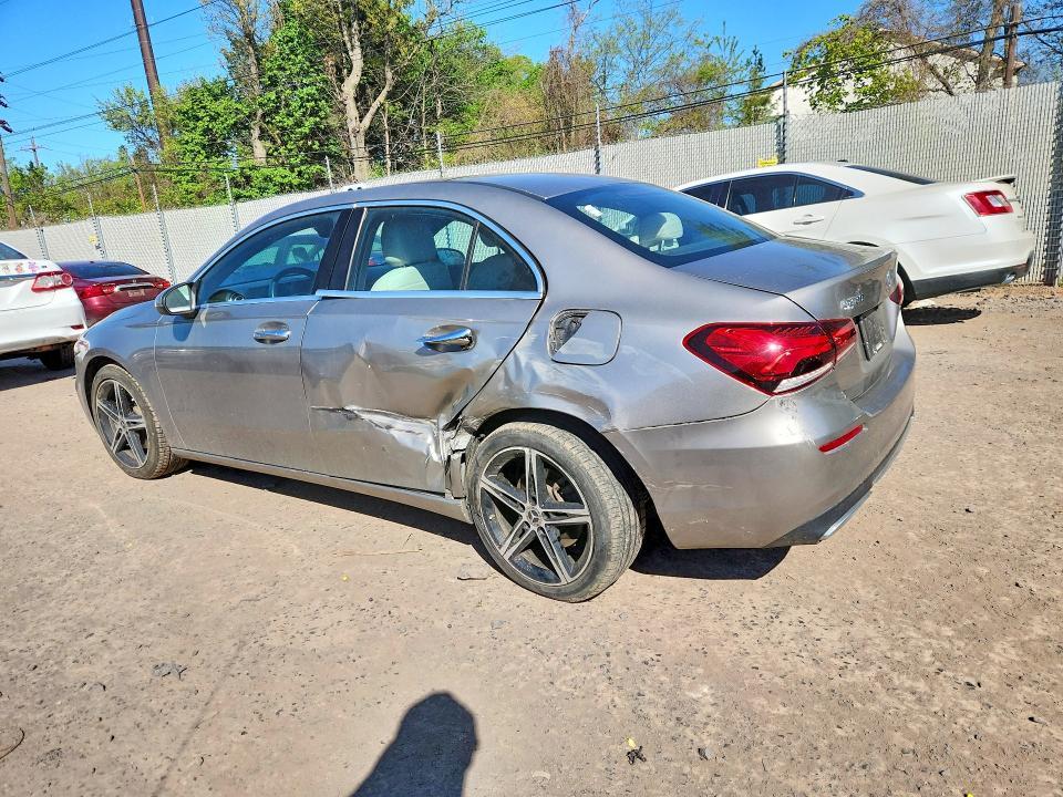 2019 Mercedes-Benz A 220