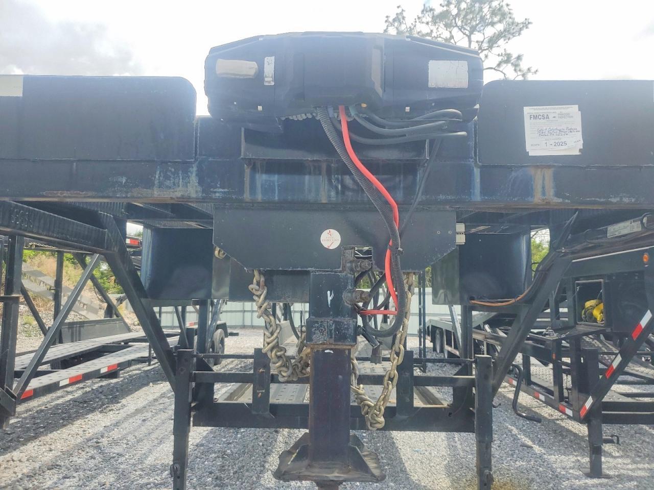 2022 Texas Pride CA84727KGN Car Carrier