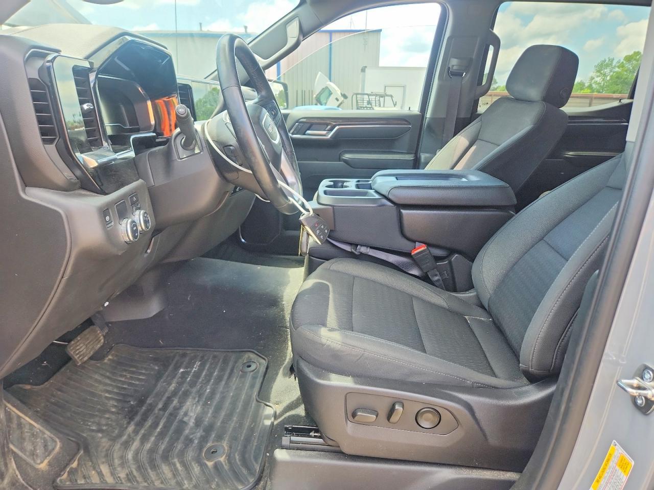 2024 GMC Sierra C1500 Elevation