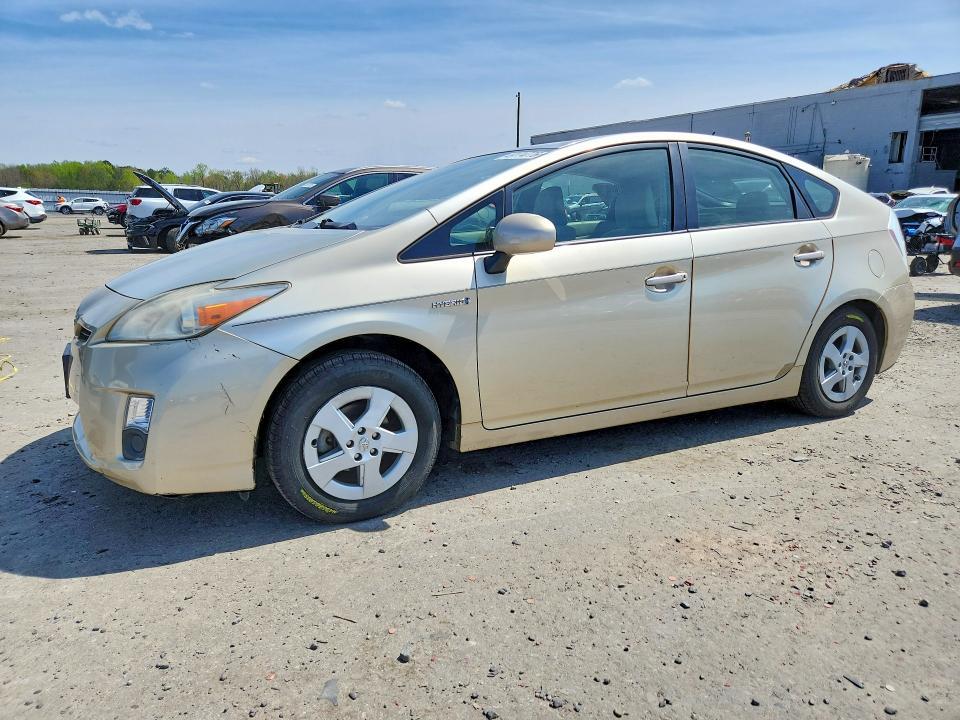 2010 Toyota Prius iii