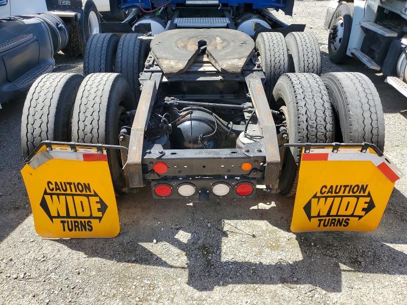 2017 Kenworth T680 Semi Truck