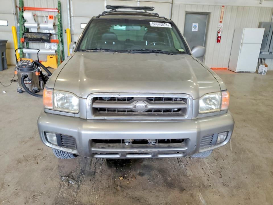 2001 Nissan Pathfinder se