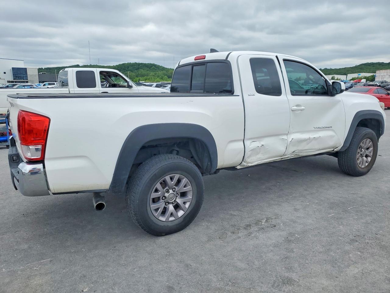 2016 Toyota Tacoma SR5