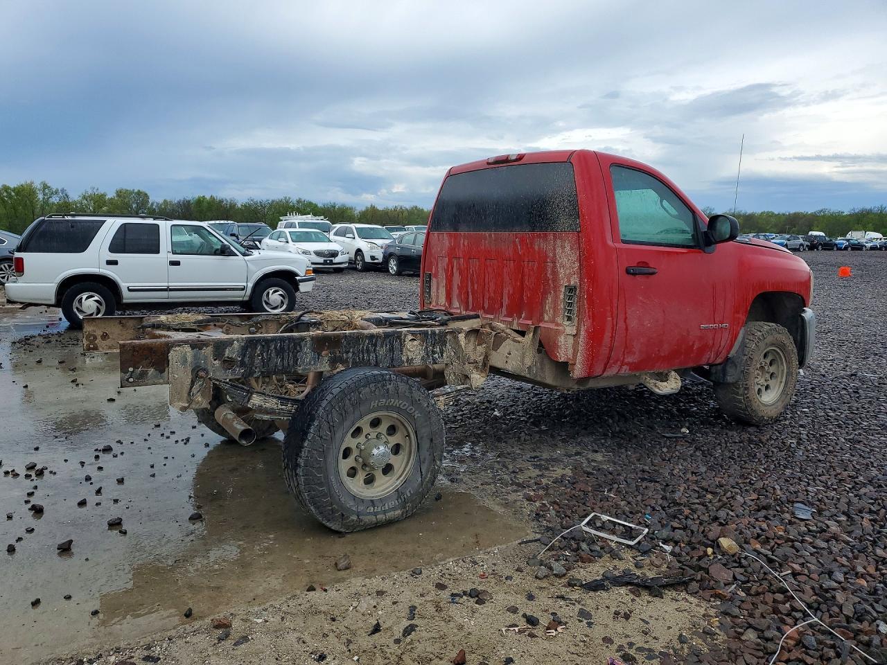 2007 Chevrolet Silverado K2500 Truck Cab AND Chassis