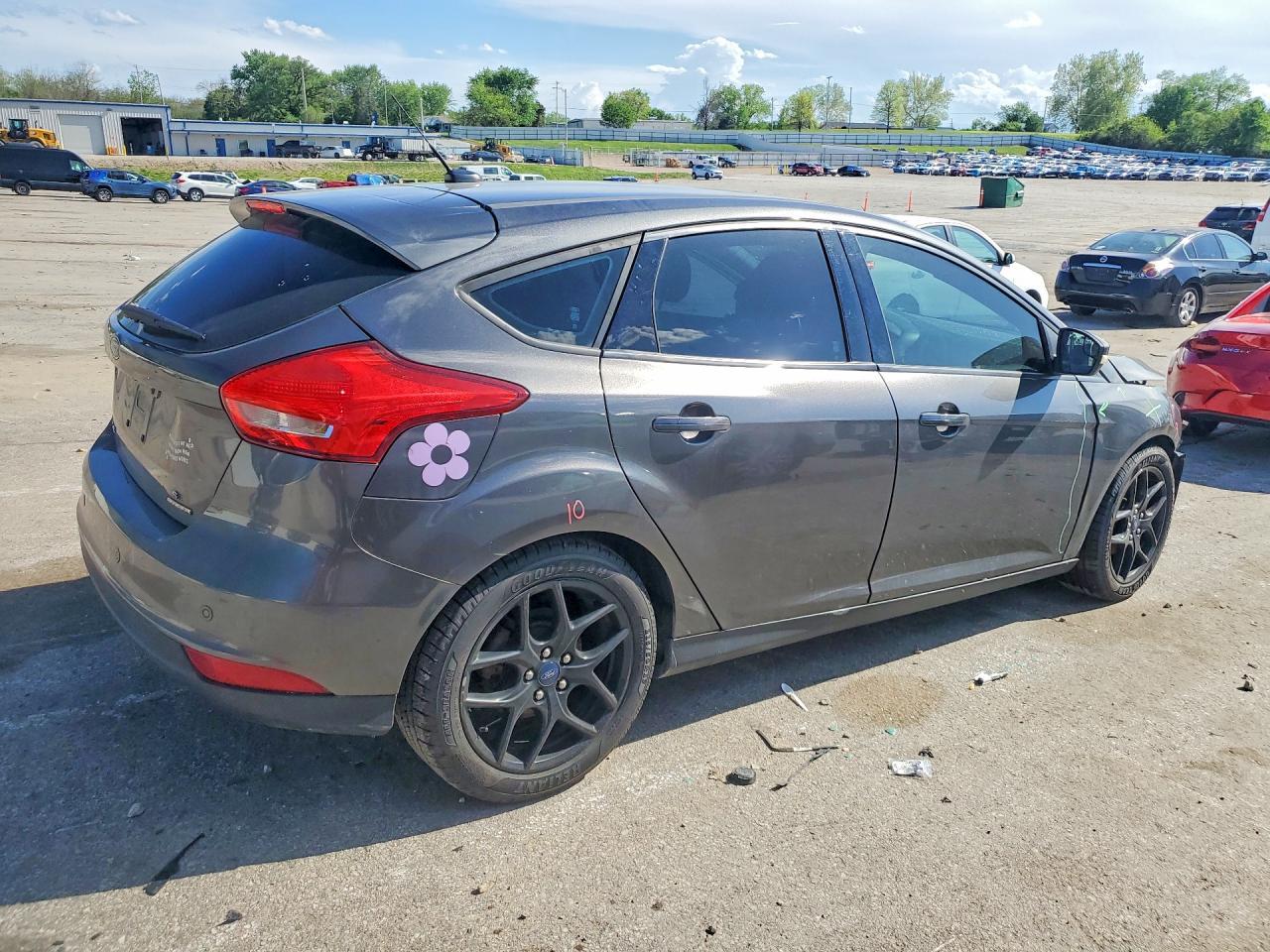 2016 Ford Focus se