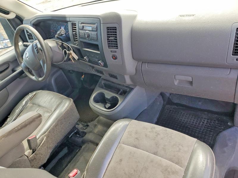 2015 Nissan NV 1500 S